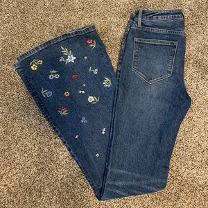 Size 25 length 34 driftwood jeans darker blue color